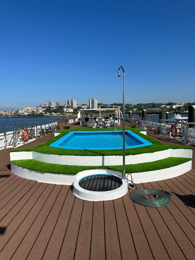 Hotel Douro Cruiser à Vila Nova de Gaia Extérieur photo