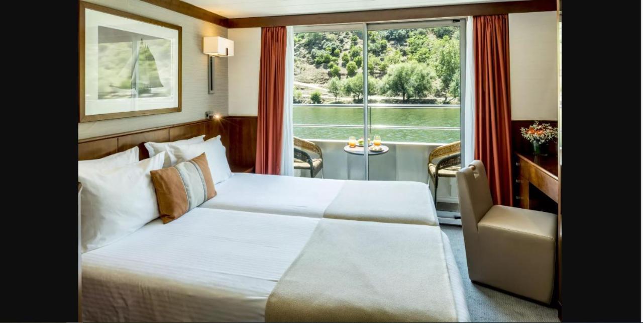 Hotel Douro Cruiser à Vila Nova de Gaia Extérieur photo