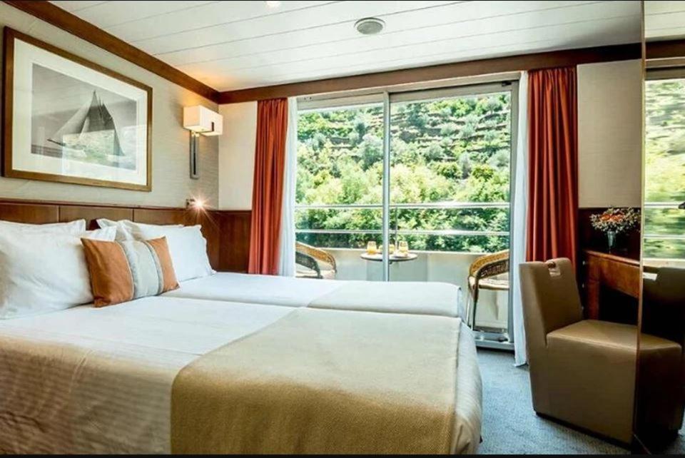 Hotel Douro Cruiser à Vila Nova de Gaia Extérieur photo
